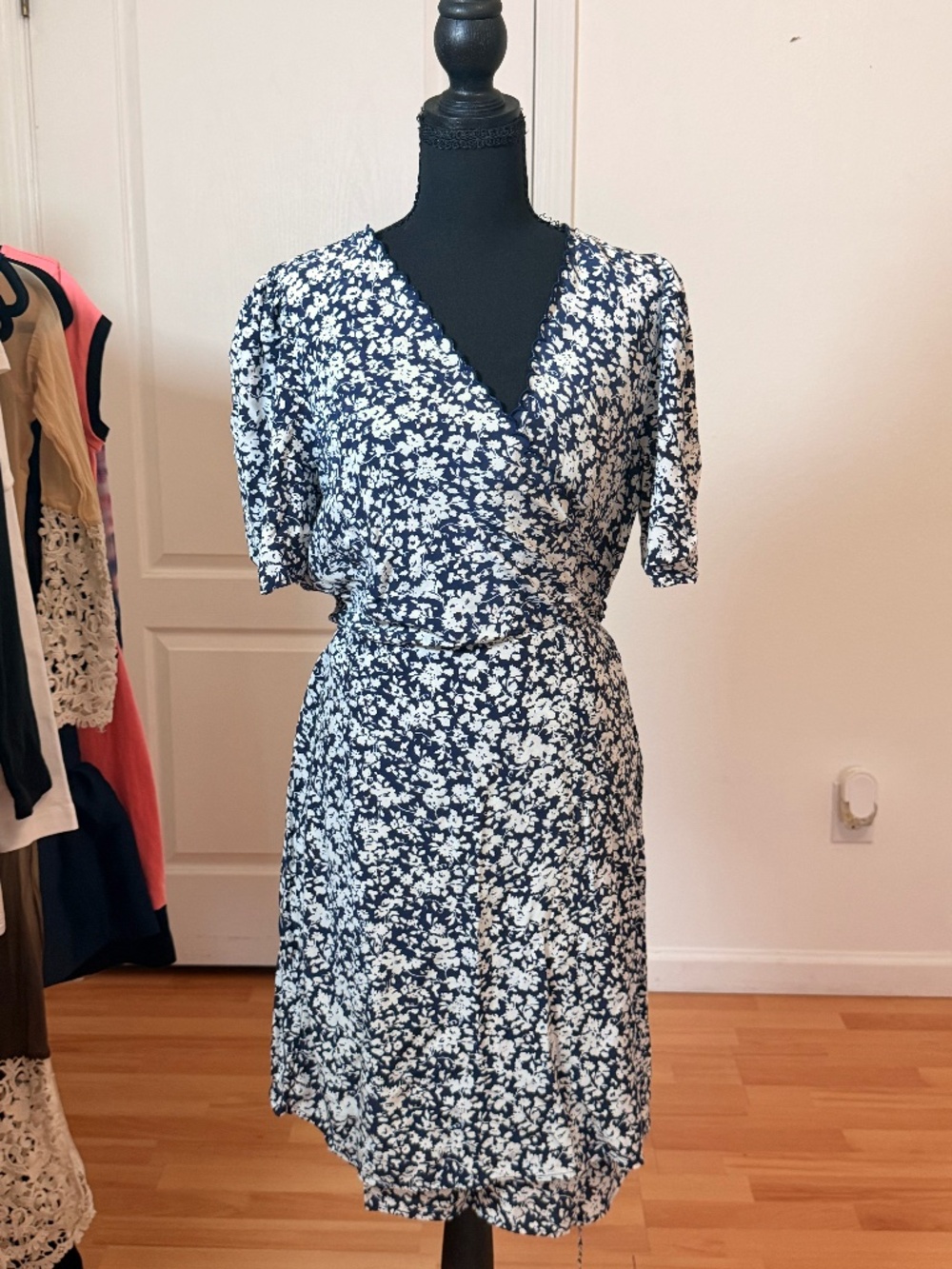 & Other Stories Paris Atelier Navy Floral Wrap Dress Sz 12